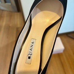 新品同様◎【ブランド】DIANA 黒　美脚パンプスの画像