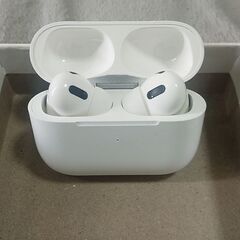 ワイヤレスイヤホンの画像