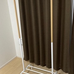 ハンガーラックの画像