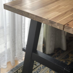 大人気のIKEAのダイニングテーブル 「SKOGSTA スコグスタ」の画像