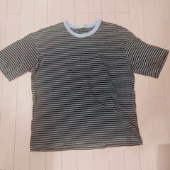 GUのTシャツの画像