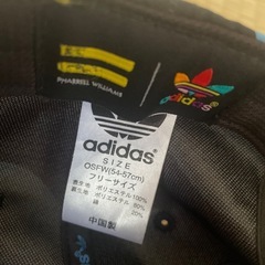 adidas 帽子の画像