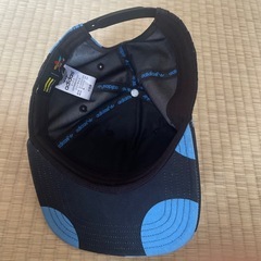 adidas 帽子の画像