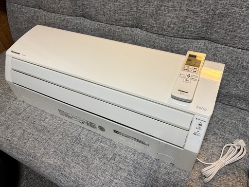 Panasonic冷暖房エアコン　2.2k 標準設置まで込みです