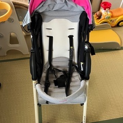 B型ベビーカーの画像