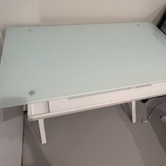 デスク の画像