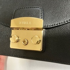 フルラ　メトロポリス　黒の画像
