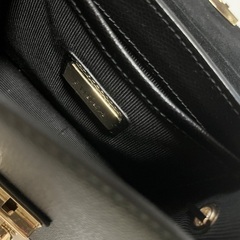 フルラ　メトロポリス　黒の画像