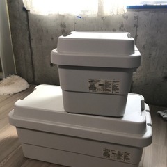 【無印良品】頑丈収納ボックス 小 と特大の画像
