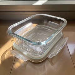 中サイズ　ガラスタッパーの画像
