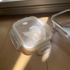 中サイズ　ガラスタッパーの画像