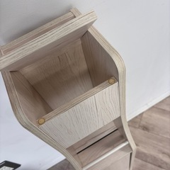 トイレットペーパーホルダー棚付きの画像