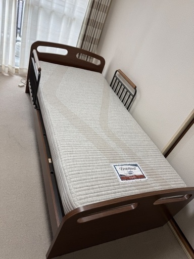 お譲り先決まりました　電動ベッド