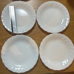 【無料】白皿 4枚セット おしゃれの画像