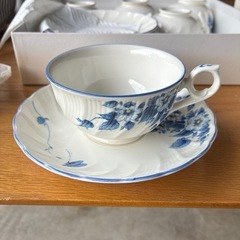 ノリタケ ティーセットの画像