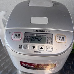 炊飯器10合炊きの画像