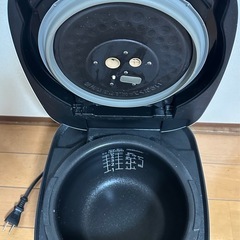 タイガー炊飯器　JPC-A102 2019年製の画像