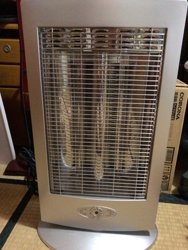 遠赤外線ヒーター(開封してますが未使用品です。)