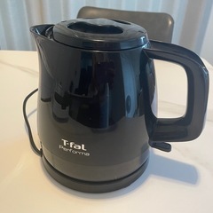 【セット】ホットプレート、ケトル、ポットの画像