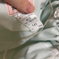 頭を守れるカラー帽子の画像