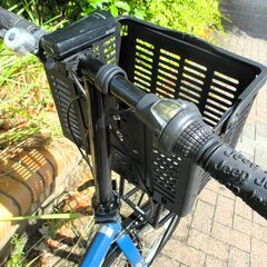 中古自転車 Jeep ジープ ミニベロ ミニサイクル 折畳み 自転車 6段変速 20インチ 取付式LEDライト ブルー 通勤 通学 近所のお出掛けなどにの画像