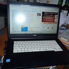 FUJITSU    FMVA22007    win11  puro  64bit   500GB  memori 8GBの画像