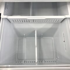★リユースのサカイ春日部店★KJ11606 Hisense 冷蔵庫 HR-G3601W 358L 23年製 動作確認／クリーニング済みの画像