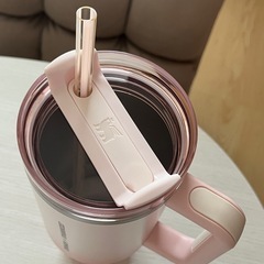 韓国スタバ限定💖スタンレーピンクタンブラー 40ozの画像