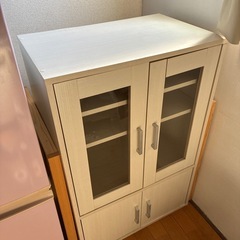 食器棚　キャビネット　観音開きの画像