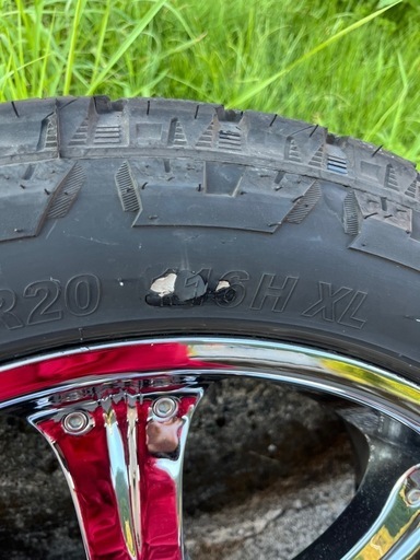 BAZO B26&MONSTA265/50R20クロームホイールセット、オフロードタイヤ付き