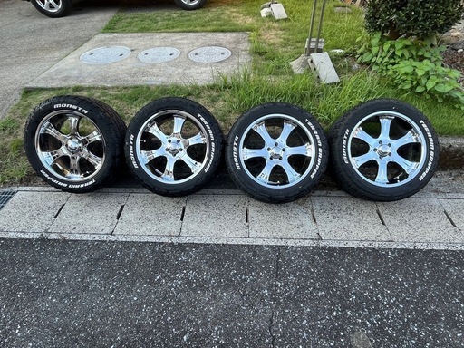 Bentchi B15 26インチのクローム仕上げホイールセット、275/25ZR26