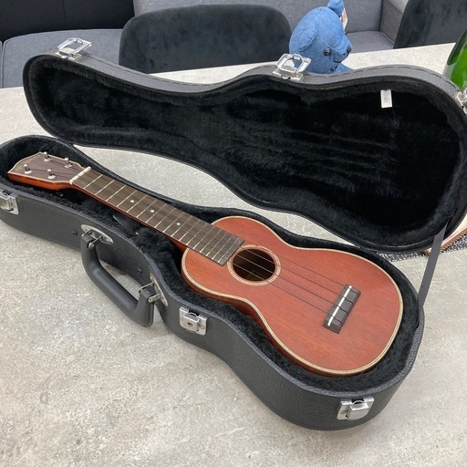 アラモアナ　ウクレレ　UK-360 ハードケース付き