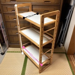 16段高さ変更可　棚　の画像