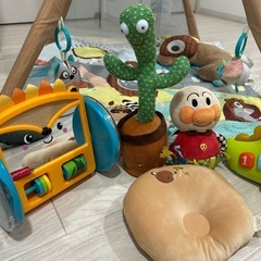 【まとめ売り】ベビー おもちゃ 枕  フィッシャープライス アンパンマン 恐竜 サボテン ベビージムの画像