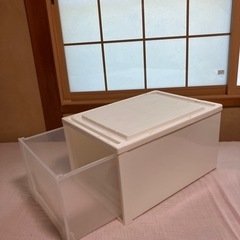 衣装ケースの画像