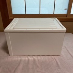 衣装ケースの画像