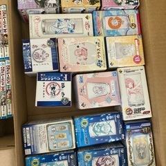アニメグッズ　漫画などの画像
