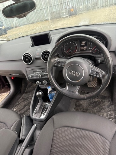 その他 Audi A1 Sport Back