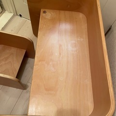 【状態悪い】コロコロデスクとチェアの画像