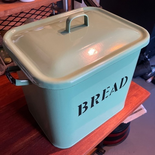 アンティーク　ホーロー　ブレッドボックス 値下げ 最新 アンティーク風ホーローブレッドケース ブレッドケース