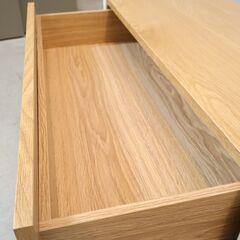 無印良品(MUJI)の人気のユニットシェルフ 引出し付きです。シンプルなデザインのローボードはテレビボードやチェストとしても♪ナチュラルテイストやインダストリアルモダンなお部屋に！の画像