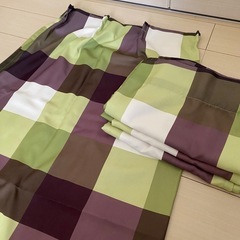 カーテンの画像