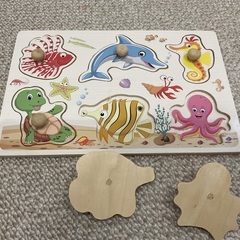 幼児用　　つかみやすいパズル　　魚の画像