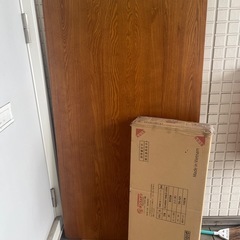 新品✨ダイニングテーブルの画像