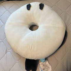 シマエナガ　ドーナツ型クッション　の画像