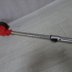 草刈り機　バッテリー2個付き　充電器欠　90～120㌢位の画像