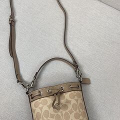 [コーチ] mini バケツパック カーキ色 logo ロープロック ハンドバッグ ショルダーバッグの画像