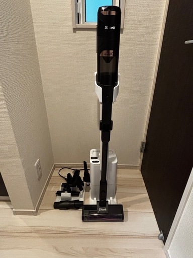 お買い得！Shark 掃除機　CLEAN SENSE IQ IW3145J