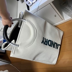 物干し竿2本　洗濯物　バスケット　ランドリー　laundry boxの画像