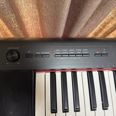 ヤマハ YAMAHA NP-32  76鍵盤 電子キーボードの画像